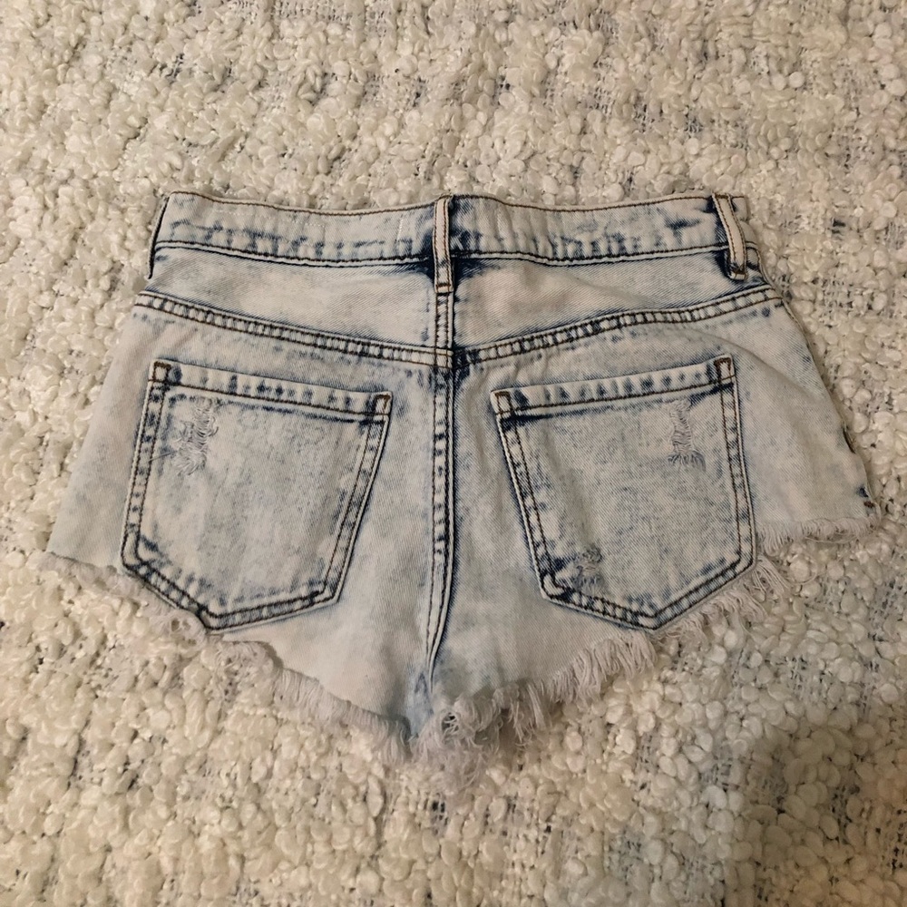 Jean Shorts - Picture 3 of 3